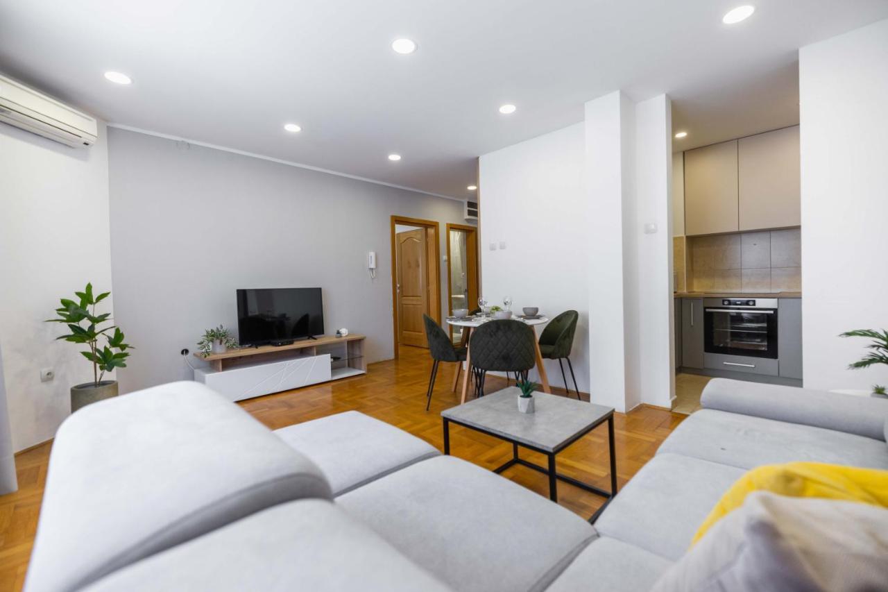 Apartment Marina Новий Сад Екстер'єр фото
